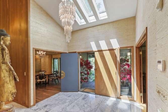 Sacramento, California, 95864, United States, 4 Bedrooms Bedrooms, ,3 BathroomsBathrooms,Residential,Active,1808144