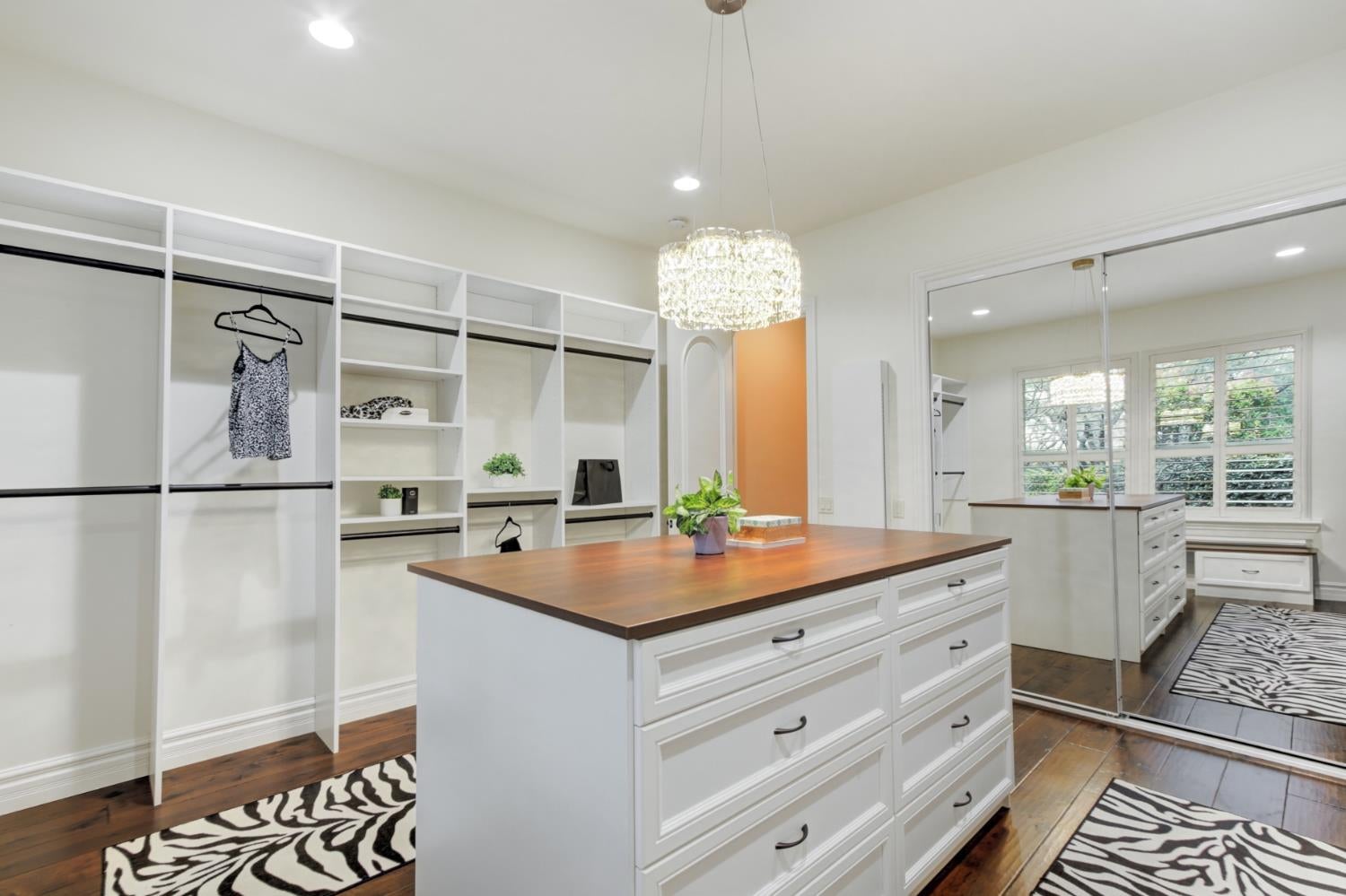 Granite Bay, California, 95746, United States, 4 Bedrooms Bedrooms, ,4 BathroomsBathrooms,Residential,Active,2045564