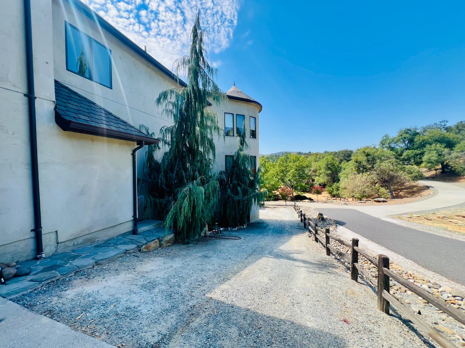 Angels Camp, California, 95222, United States, 4 Bedrooms Bedrooms, ,4 BathroomsBathrooms,Residential,Active,1945061