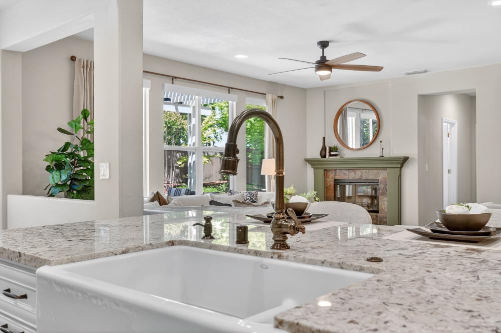 El Dorado Hills, California, 95762, United States, 5 Bedrooms Bedrooms, ,3 BathroomsBathrooms,Residential,Pending,2045616