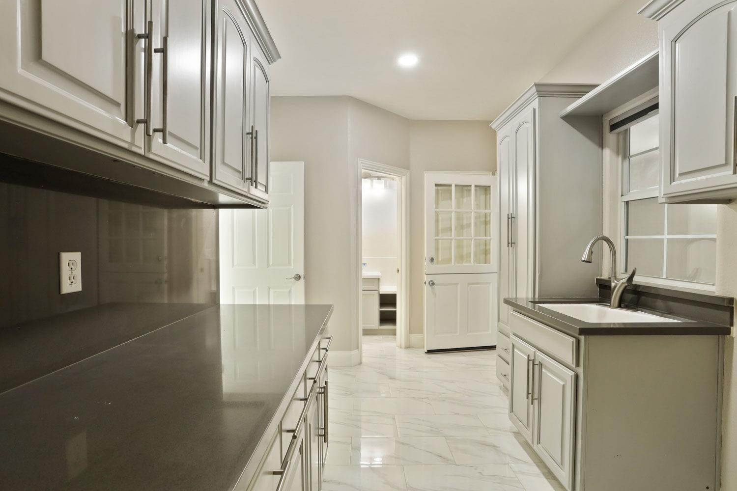 Manteca, California, 95336, United States, 4 Bedrooms Bedrooms, ,3 BathroomsBathrooms,Residential,Active,1946532