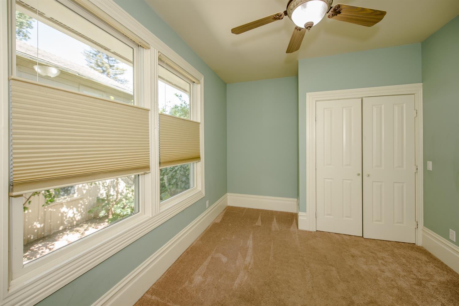 Woodland, California, 95695, United States, 5 Bedrooms Bedrooms, ,4 BathroomsBathrooms,Residential,Active,1843839