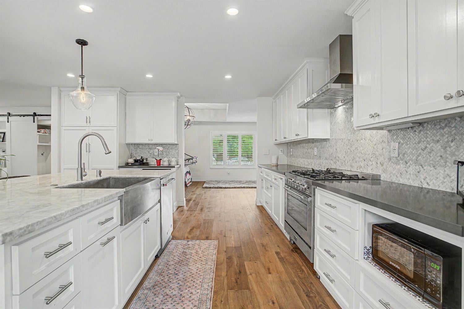 Sacramento, California, 95864, United States, 4 Bedrooms Bedrooms, ,3 BathroomsBathrooms,Residential,Active,2045002