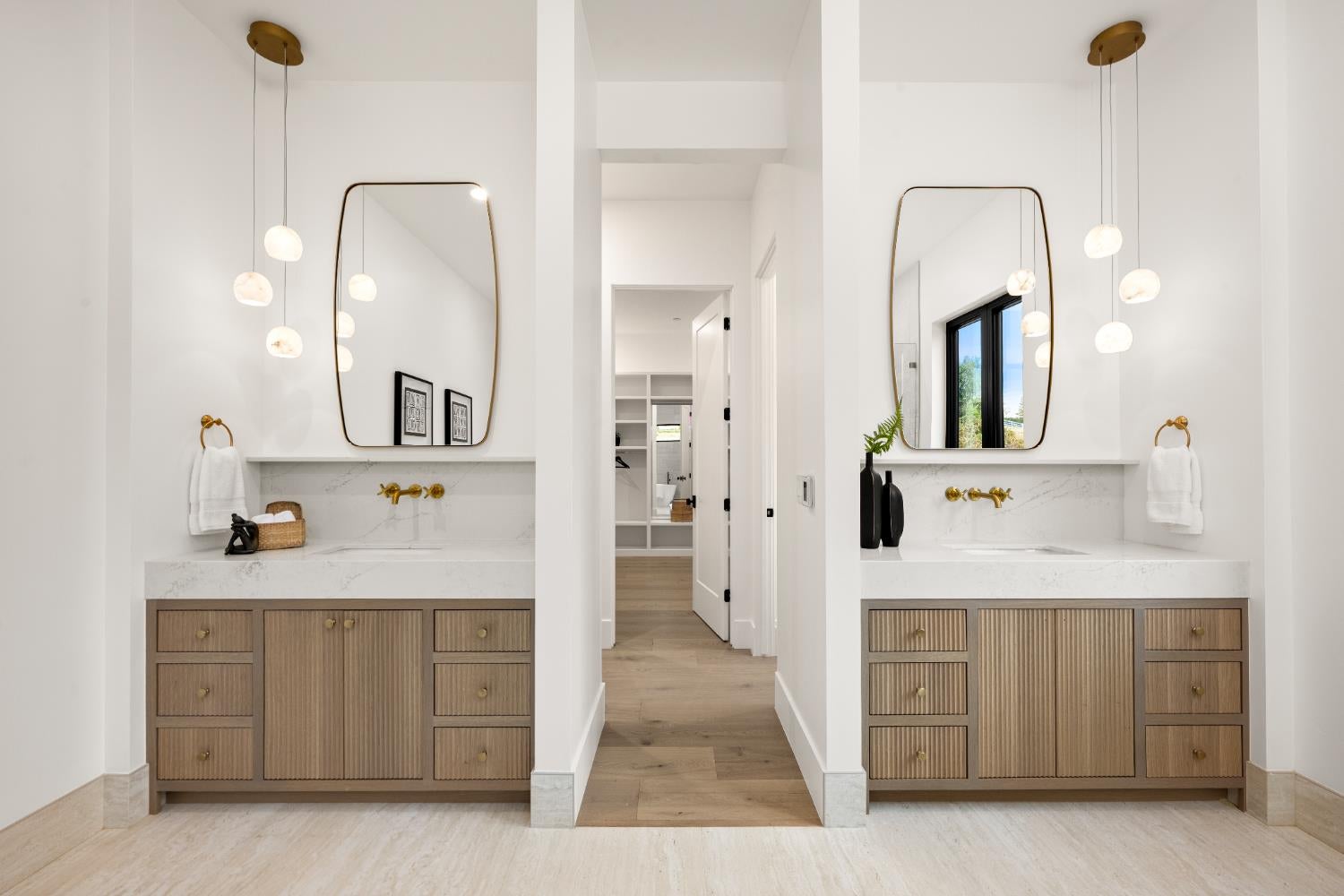 Newcastle, California, 95658, United States, 4 Bedrooms Bedrooms, ,6 BathroomsBathrooms,Residential,Active,1973288