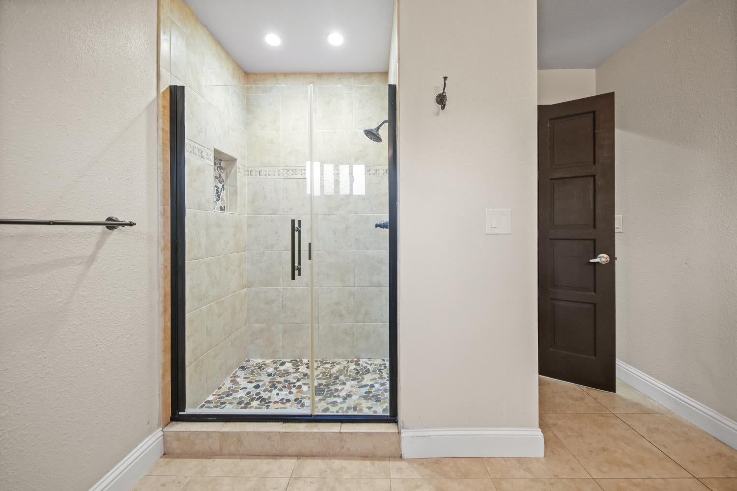 Stockton, California, 95219, United States, 4 Bedrooms Bedrooms, ,5 BathroomsBathrooms,Residential,Active,1970940