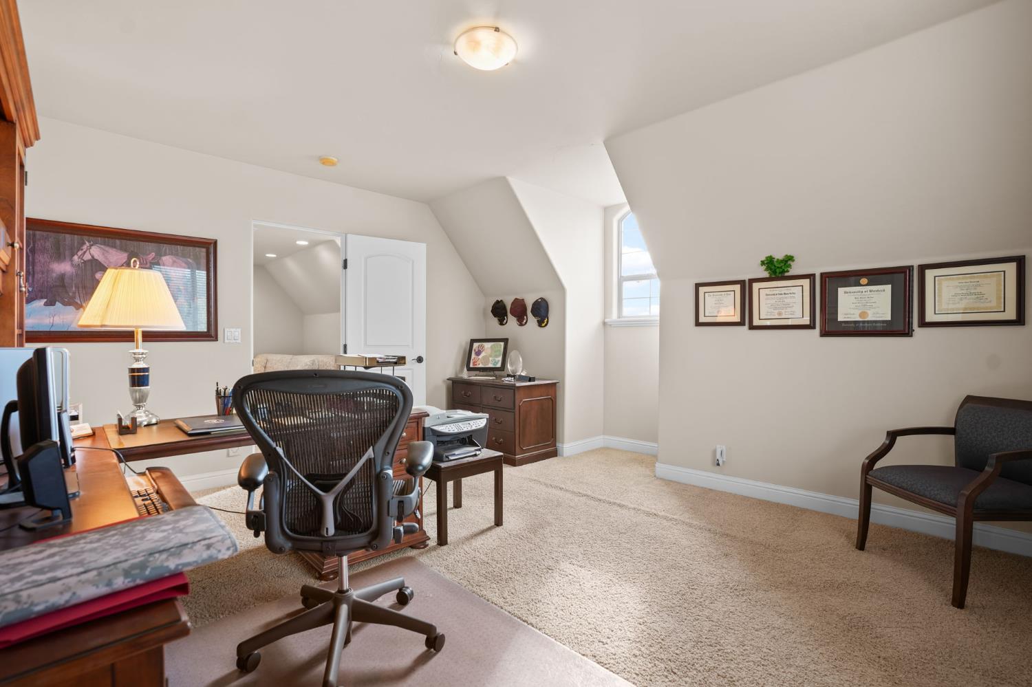 Folsom, California, 95630, United States, 4 Bedrooms Bedrooms, ,4 BathroomsBathrooms,Residential,Active,2008257