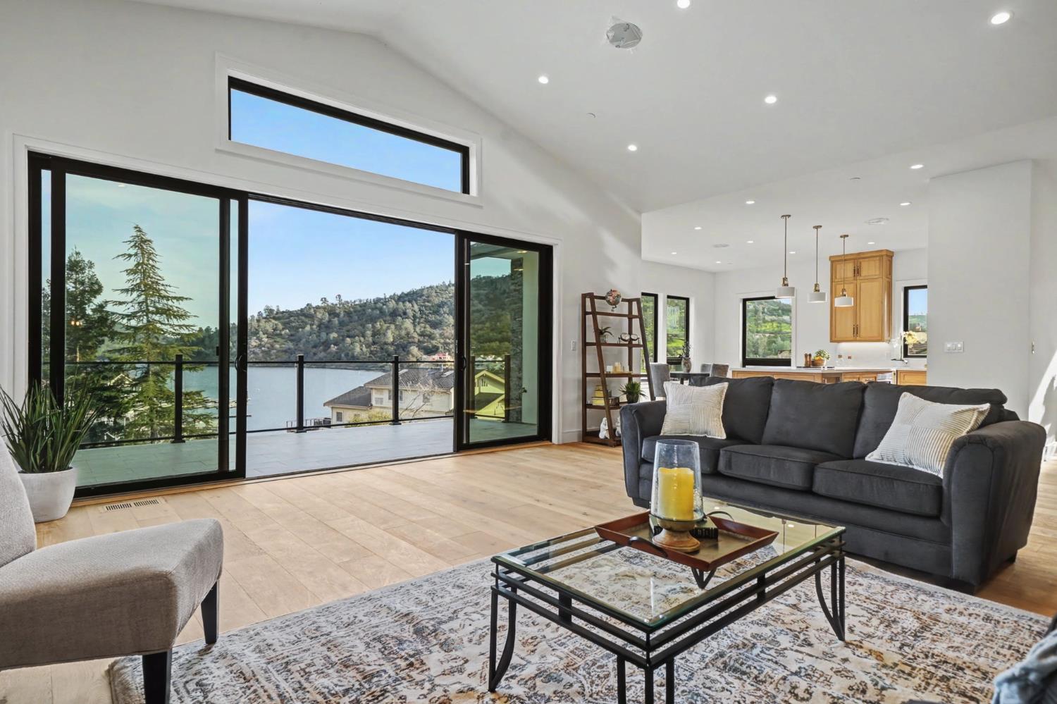 Copperopolis, California, 95228, United States, 3 Bedrooms Bedrooms, ,4 BathroomsBathrooms,Residential,Active,2044189