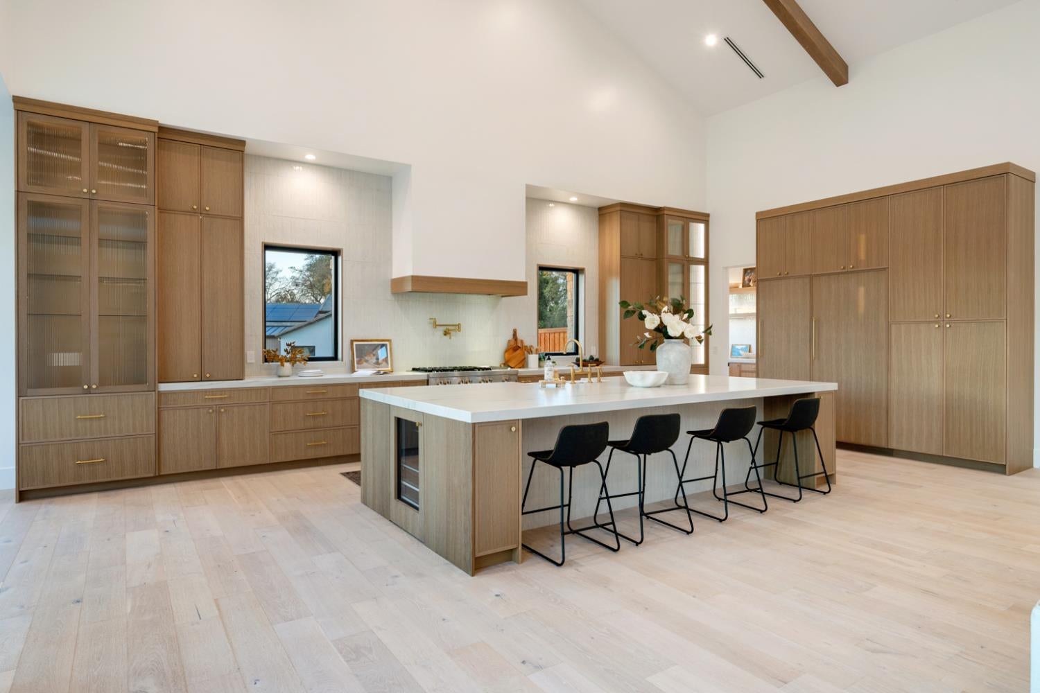 Loomis, California, 95650, United States, 4 Bedrooms Bedrooms, ,5 BathroomsBathrooms,Residential,Active,1893259