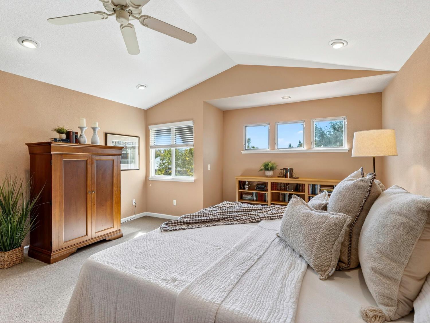 Davis, California, 95616, United States, 4 Bedrooms Bedrooms, ,3 BathroomsBathrooms,Residential,Active,1968416