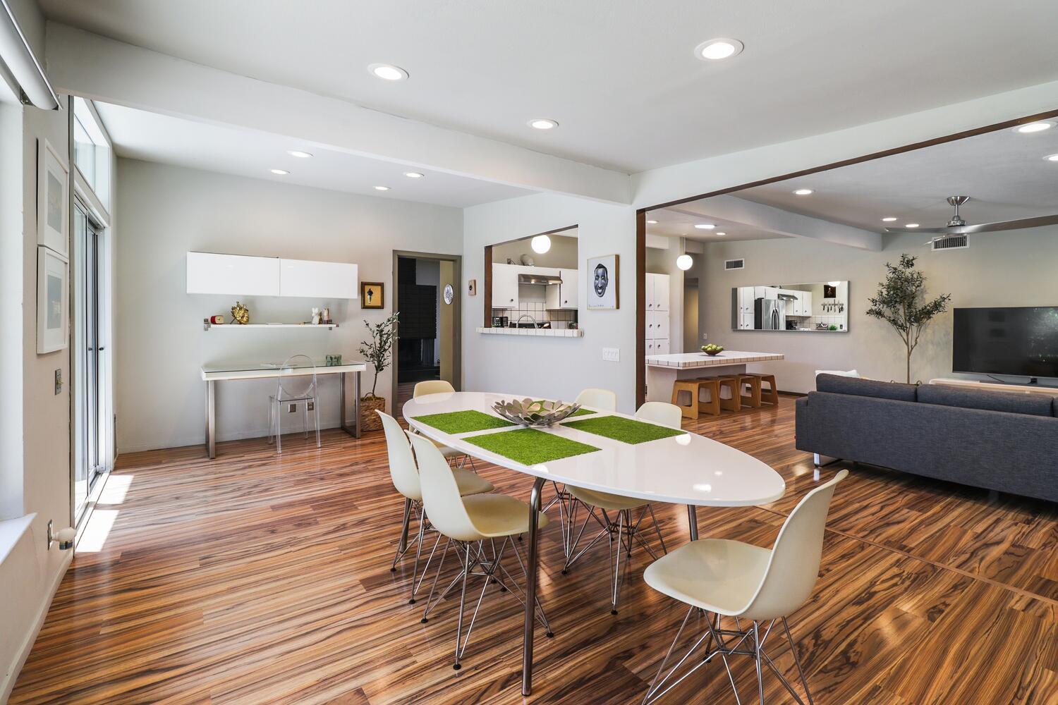 Davis, California, 95616, United States, 4 Bedrooms Bedrooms, ,3 BathroomsBathrooms,Residential,Active,1922279