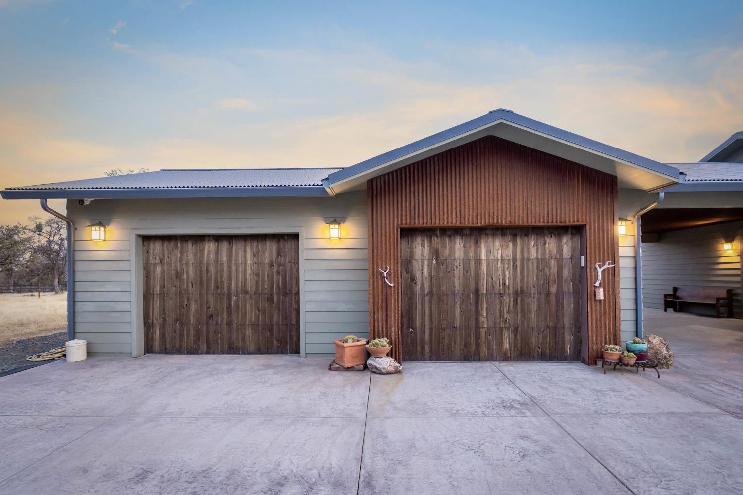 Smartsville, California, 95977, United States, 1 Bedroom Bedrooms, ,3 BathroomsBathrooms,Residential,Active,1952299