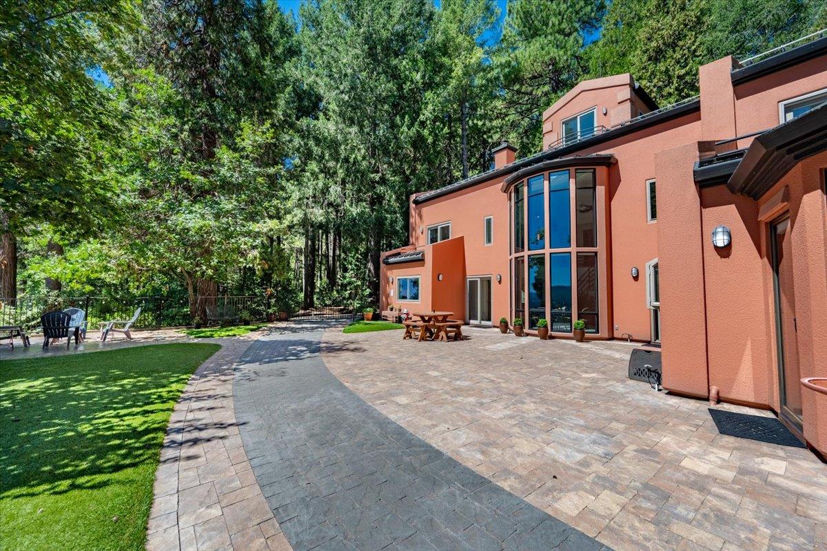 Nevada City, California, 95959, United States, 3 Bedrooms Bedrooms, ,4 BathroomsBathrooms,Residential,Active,1919387