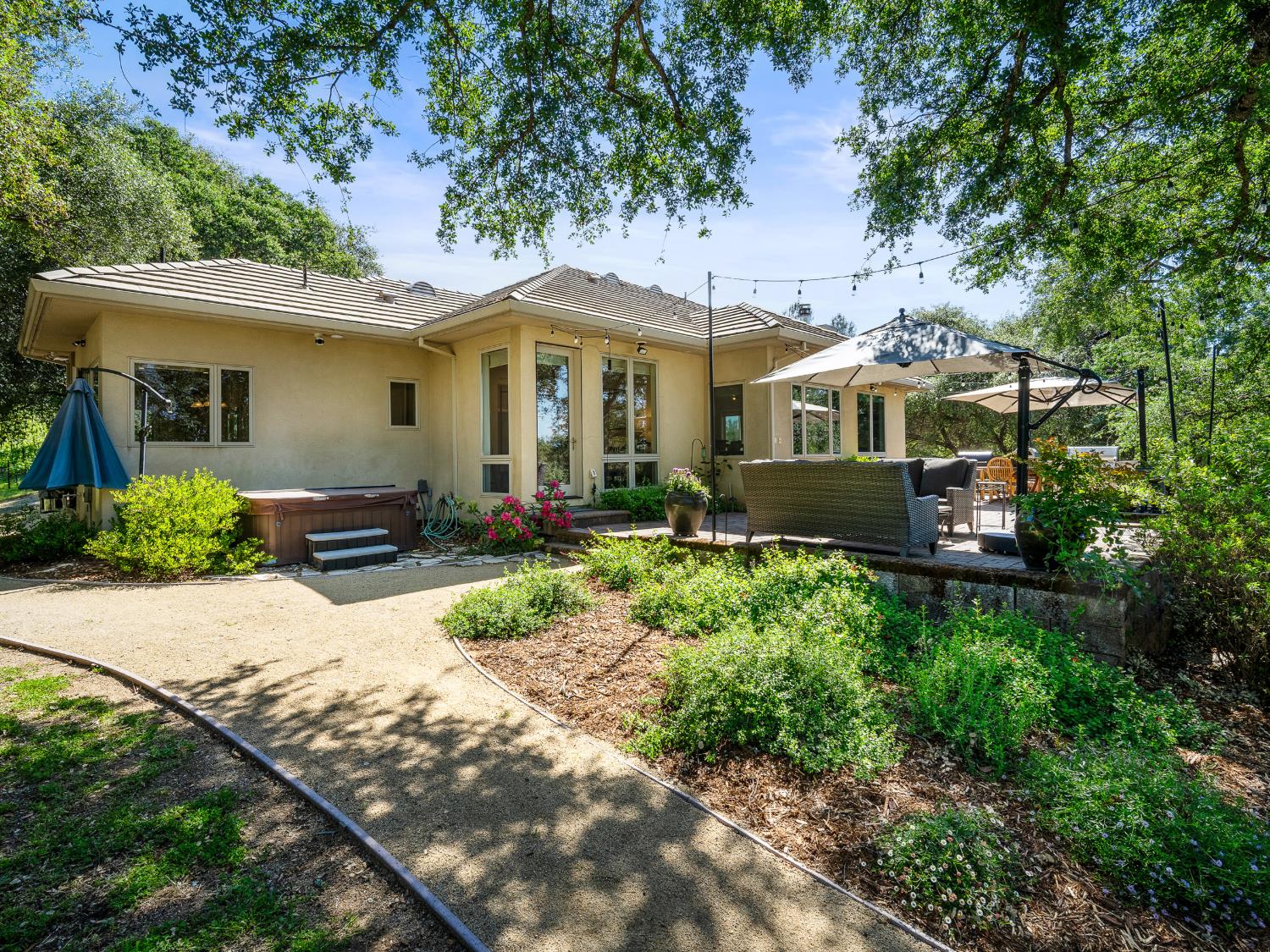 Placerville, California, 95667, United States, 3 Bedrooms Bedrooms, ,4 BathroomsBathrooms,Residential,Active,2042684