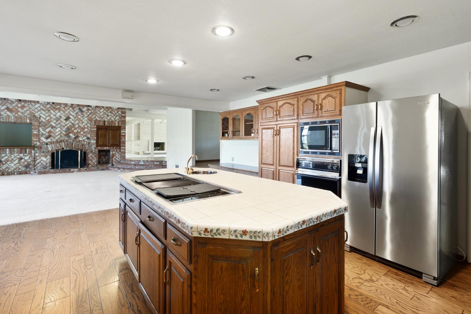 Carmichael, California, 95608, United States, 3 Bedrooms Bedrooms, ,4 BathroomsBathrooms,Residential,Active,2030586