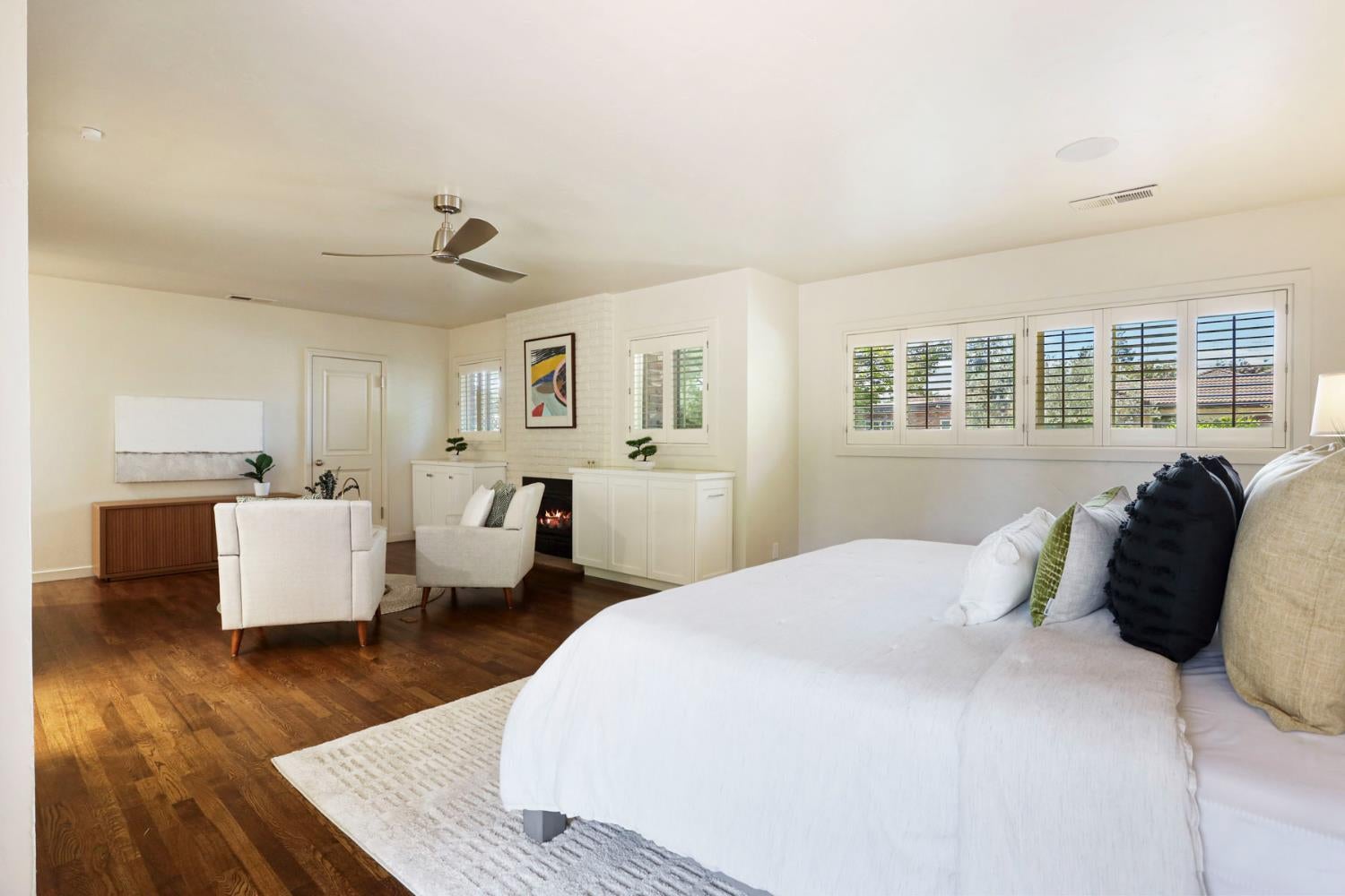 Modesto, California, 95350, United States, 4 Bedrooms Bedrooms, ,3 BathroomsBathrooms,Residential,Active,1877804