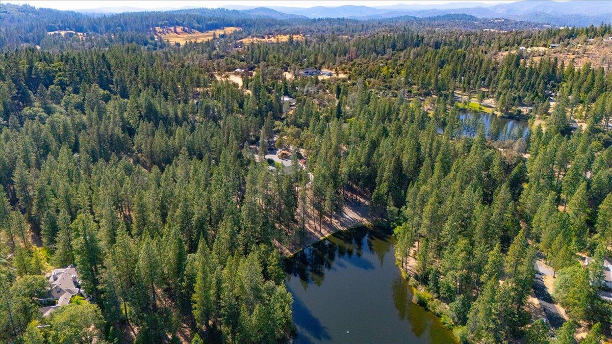 Nevada City, California, 95959, United States, 4 Bedrooms Bedrooms, ,4 BathroomsBathrooms,Residential,Active,2043131