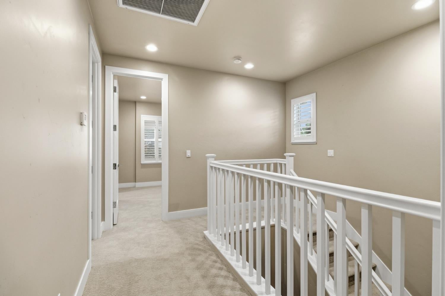 Sacramento, California, 95825, United States, 4 Bedrooms Bedrooms, ,4 BathroomsBathrooms,Residential,Active,1996302