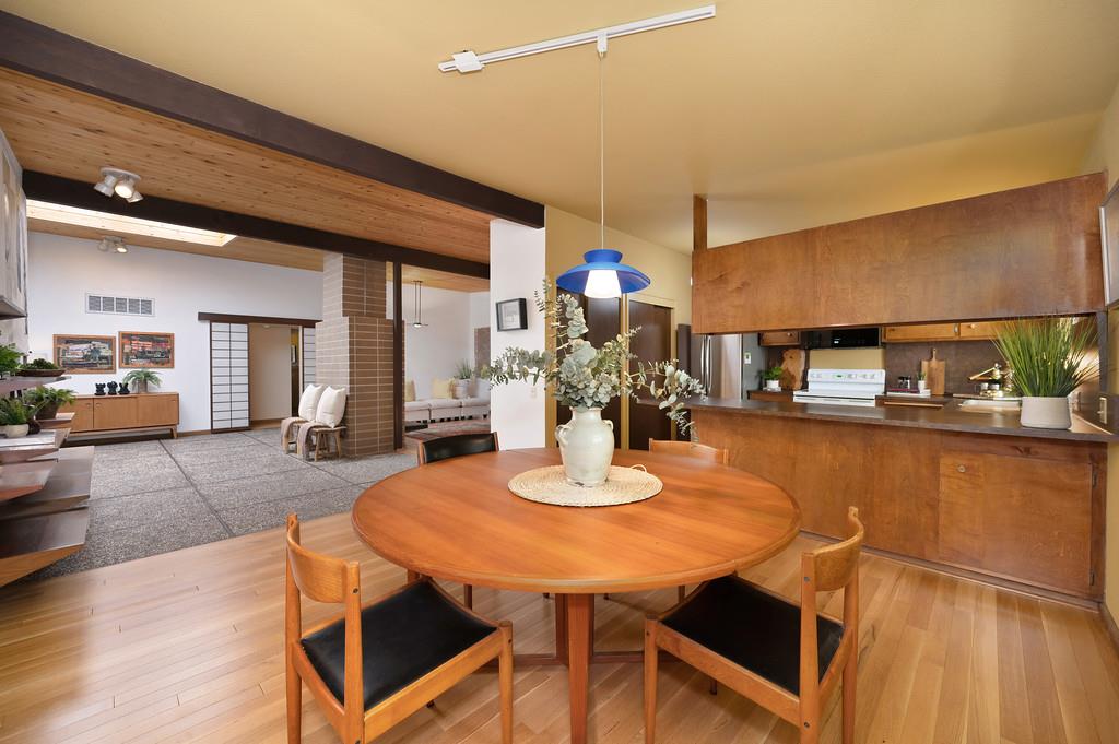 Davis, California, 95616, United States, 5 Bedrooms Bedrooms, ,2 BathroomsBathrooms,Residential,Active,1914596