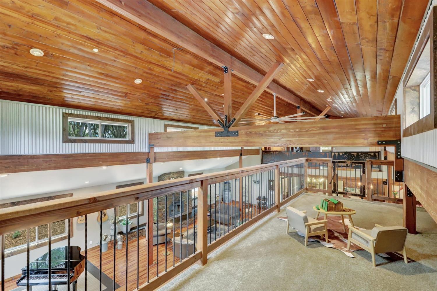 Grass Valley, California, 95949, United States, 4 Bedrooms Bedrooms, ,5 BathroomsBathrooms,Residential,Active,1941342