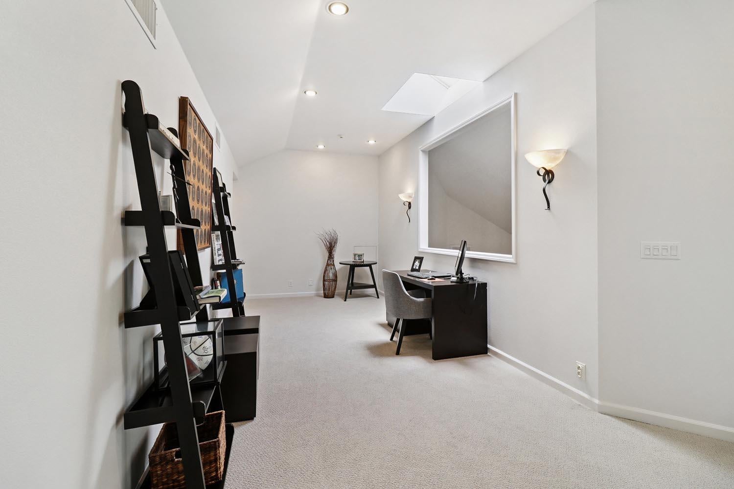 Carmichael, California, 95608, United States, 4 Bedrooms Bedrooms, ,3 BathroomsBathrooms,Residential,Active,2007341