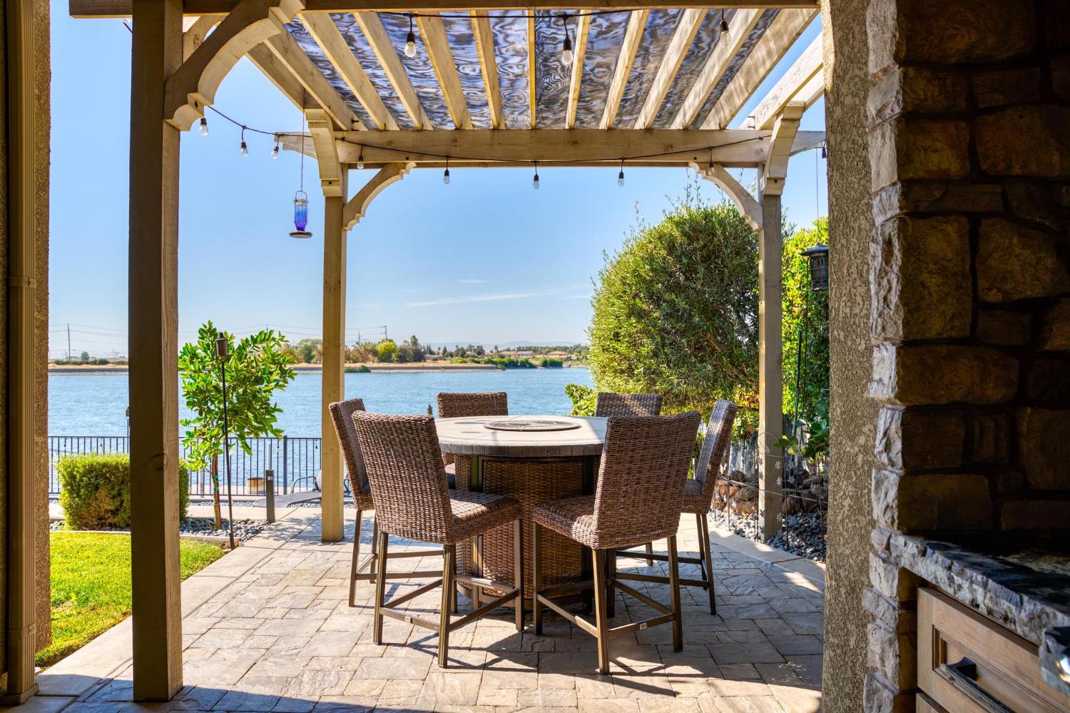 Manteca, California, 95337, United States, 4 Bedrooms Bedrooms, ,4 BathroomsBathrooms,Residential,Active,1941108