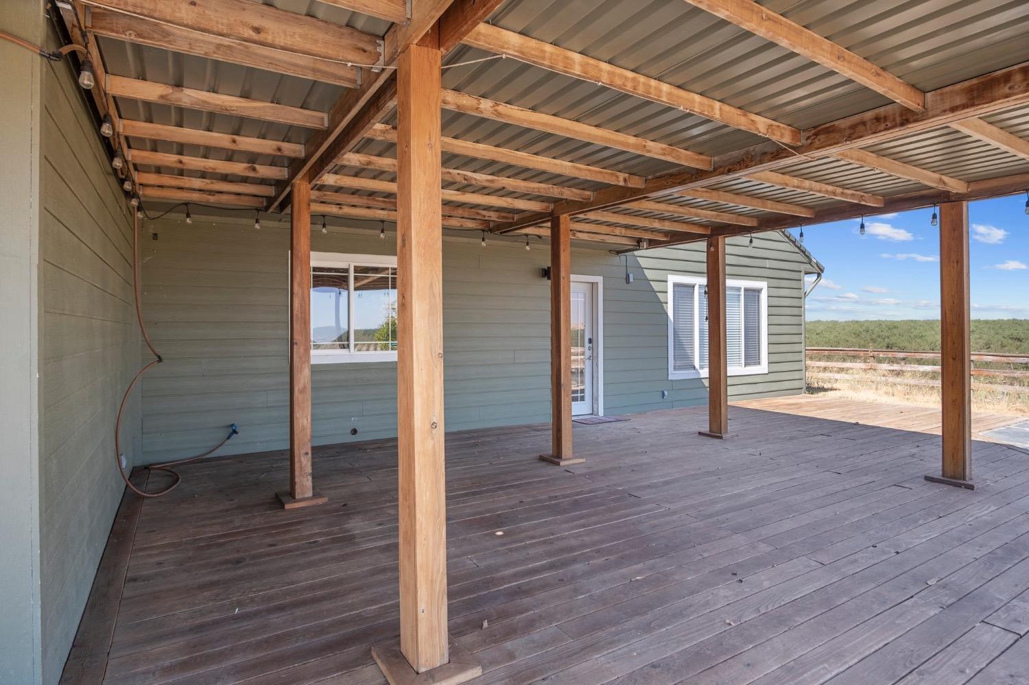 Snelling, California, 95369, United States, 4 Bedrooms Bedrooms, ,3 BathroomsBathrooms,Residential,Active,1929456