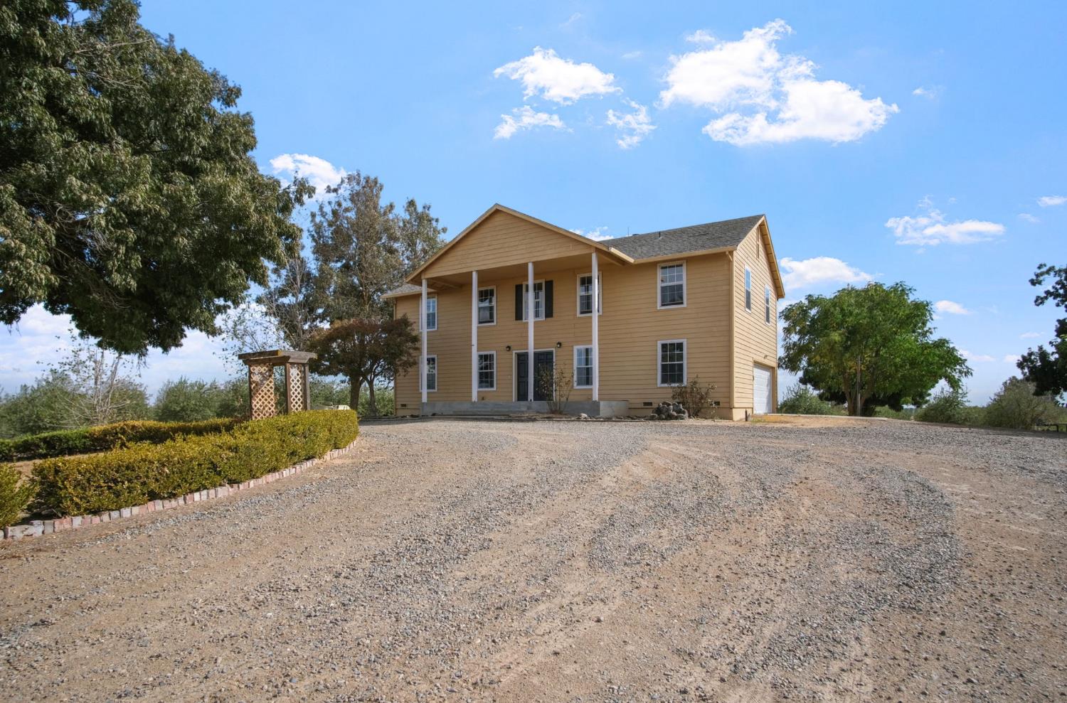 Hickman, California, 95323, United States, 4 Bedrooms Bedrooms, ,3 BathroomsBathrooms,Residential,Active,1954442