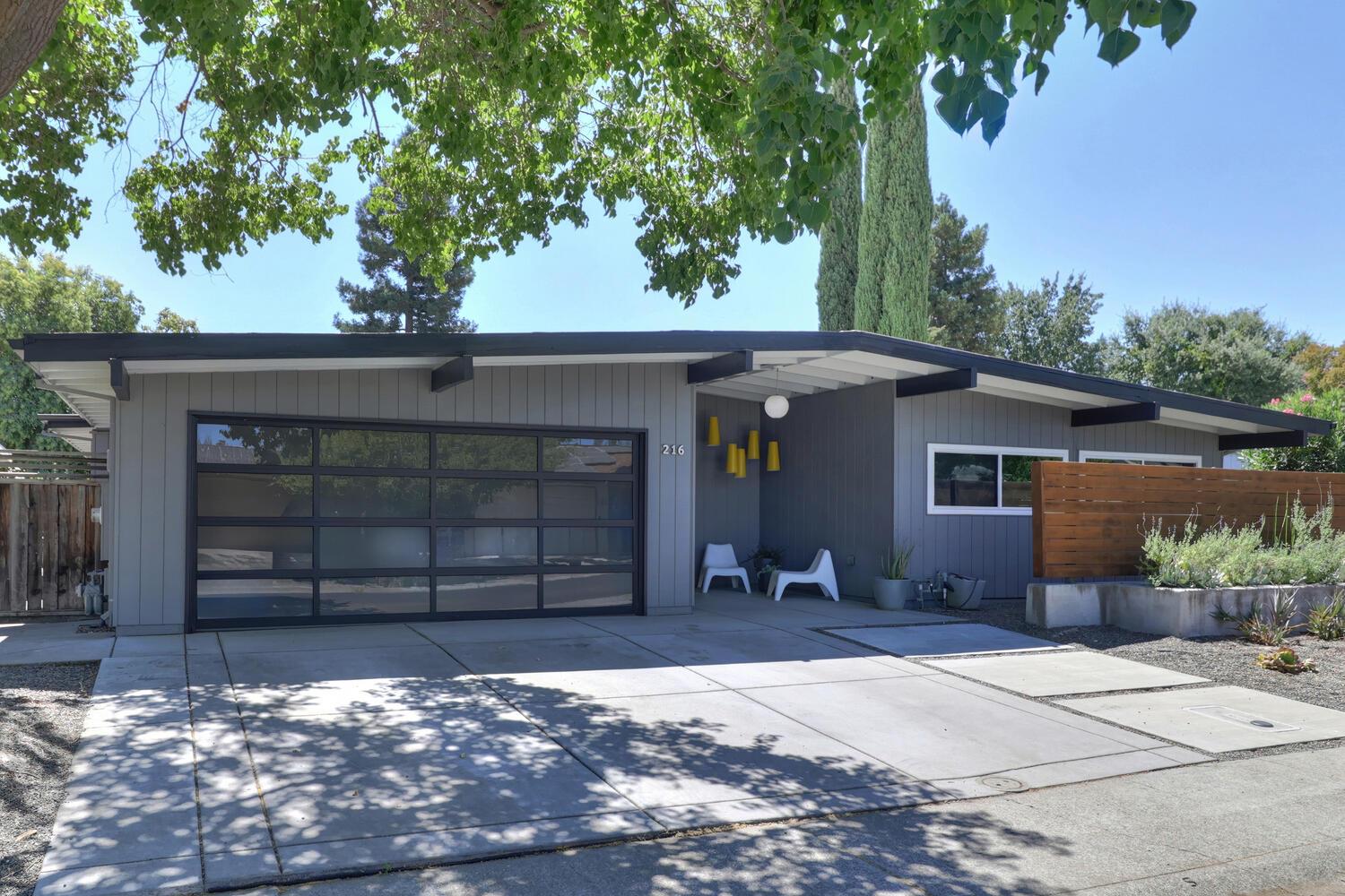 Davis, California, 95616, United States, 4 Bedrooms Bedrooms, ,3 BathroomsBathrooms,Residential,Active,1922279