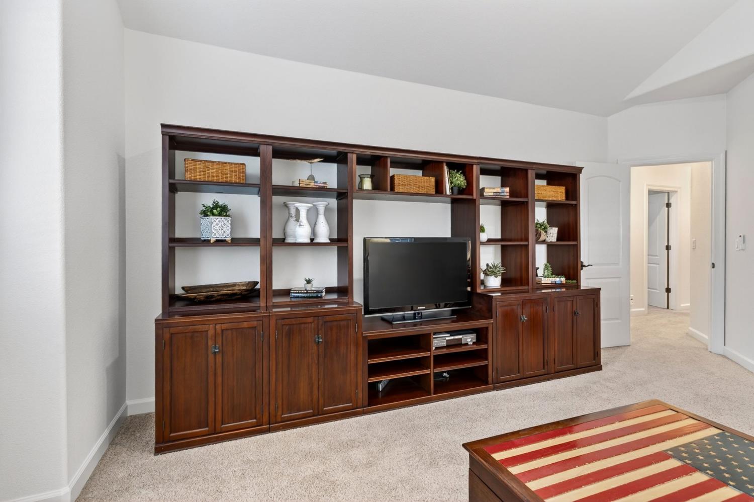 Davis, California, 95618, United States, 5 Bedrooms Bedrooms, ,3 BathroomsBathrooms,Residential,Active,2045676