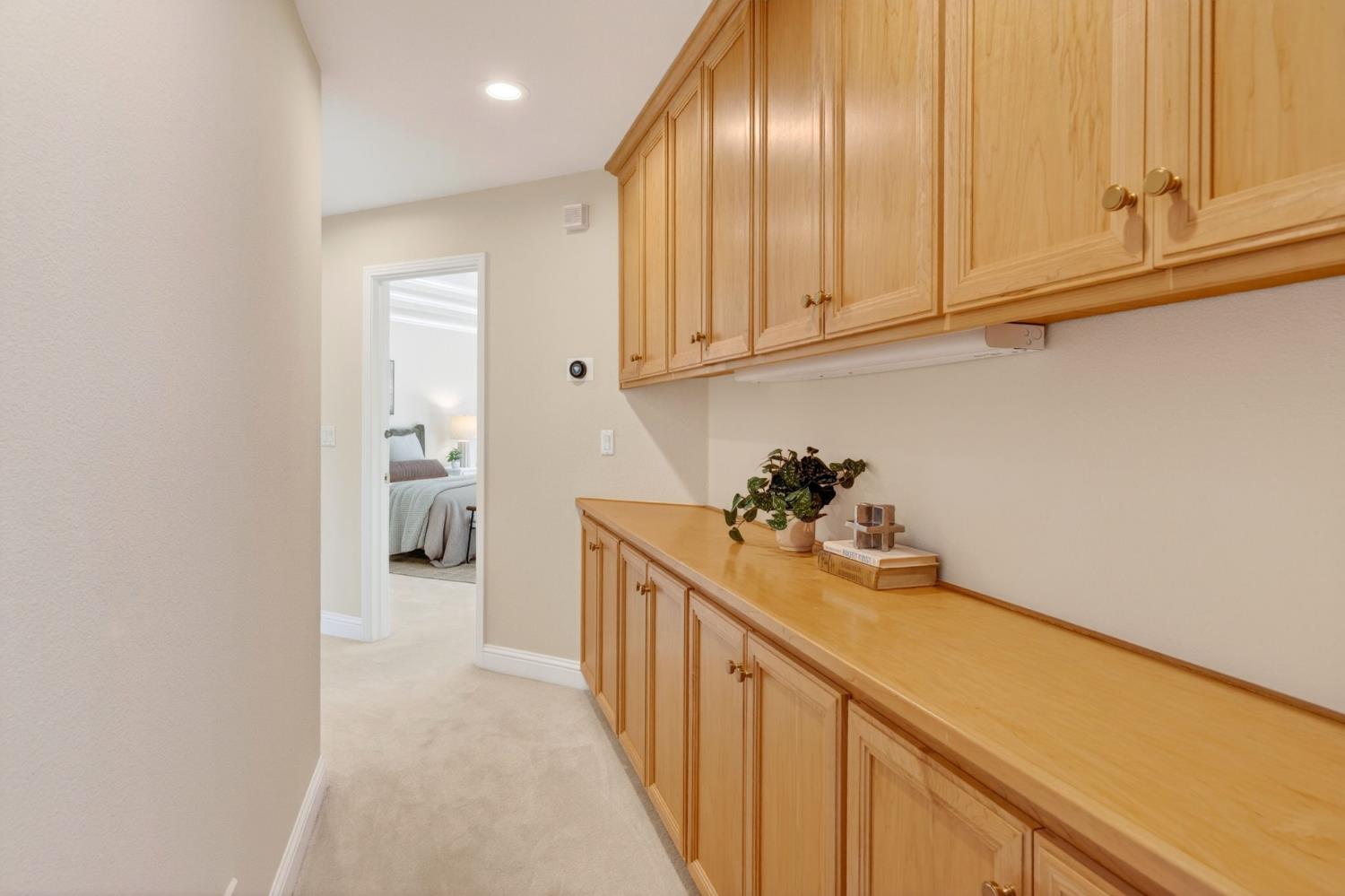 Davis, California, 95618, United States, 4 Bedrooms Bedrooms, ,3 BathroomsBathrooms,Residential,Pending,2045806