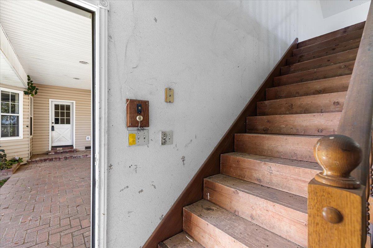 Galt, California, 95632, United States, 3 Bedrooms Bedrooms, ,3 BathroomsBathrooms,Residential,Active,1922295