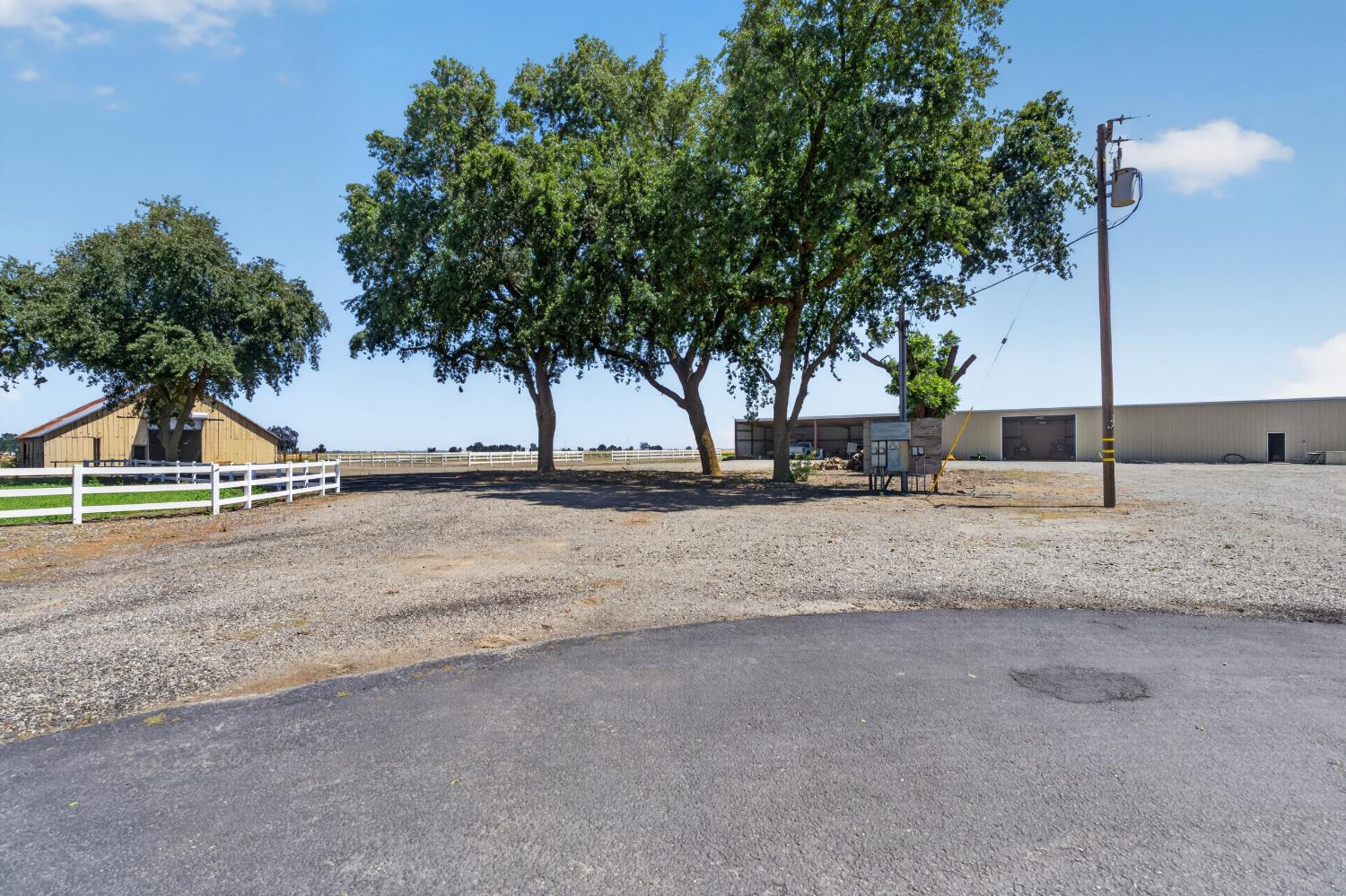 Woodland, California, 95776, United States, 5 Bedrooms Bedrooms, ,3 BathroomsBathrooms,Residential,Pending,2045625