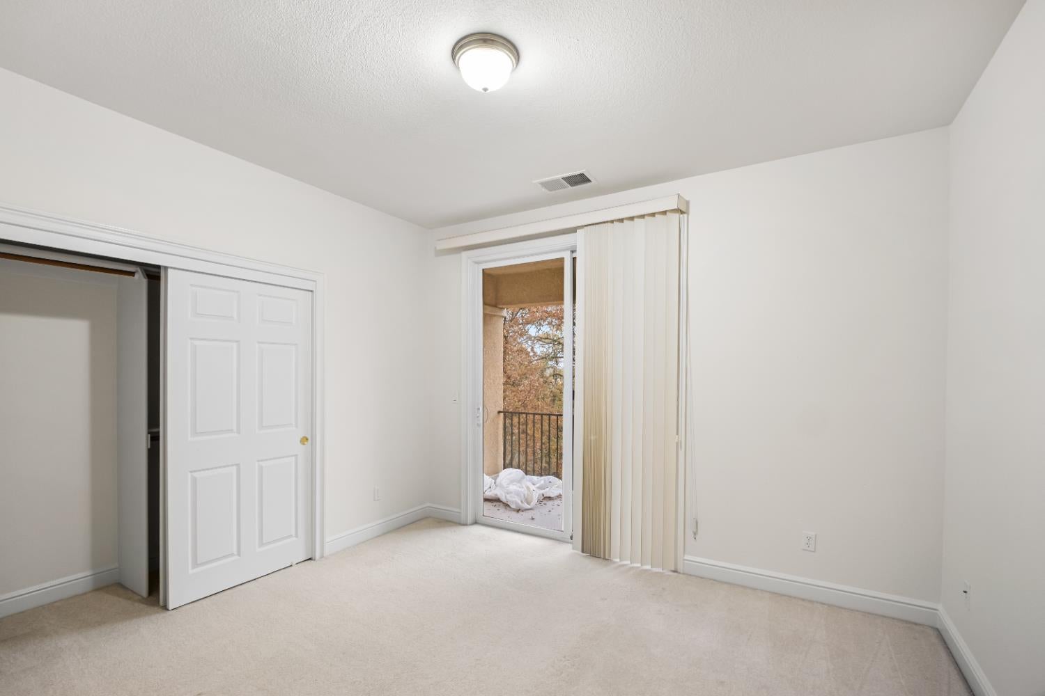 Roseville, California, 95661, United States, 5 Bedrooms Bedrooms, ,4 BathroomsBathrooms,Residential,Active,2006825