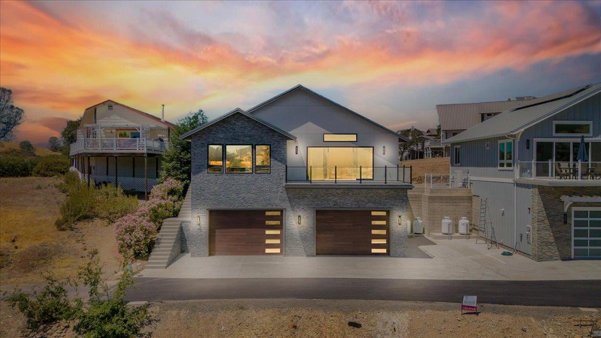 Copperopolis, California, 95228, United States, 3 Bedrooms Bedrooms, ,4 BathroomsBathrooms,Residential,Active,2044189