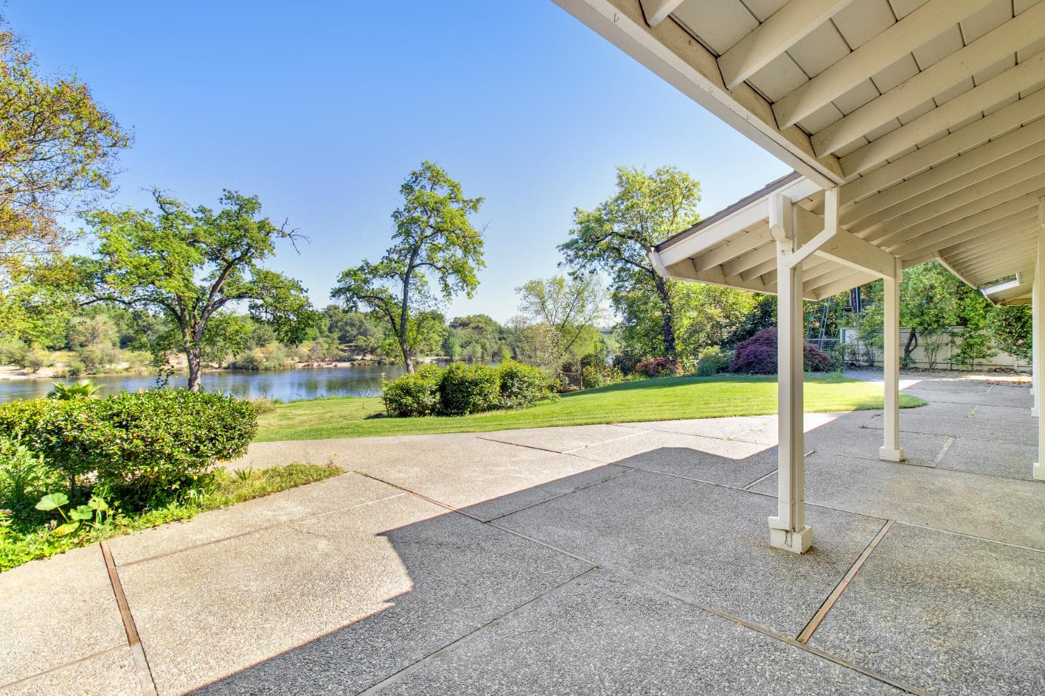 Carmichael, California, 95608, United States, 3 Bedrooms Bedrooms, ,4 BathroomsBathrooms,Residential,Active,2030586
