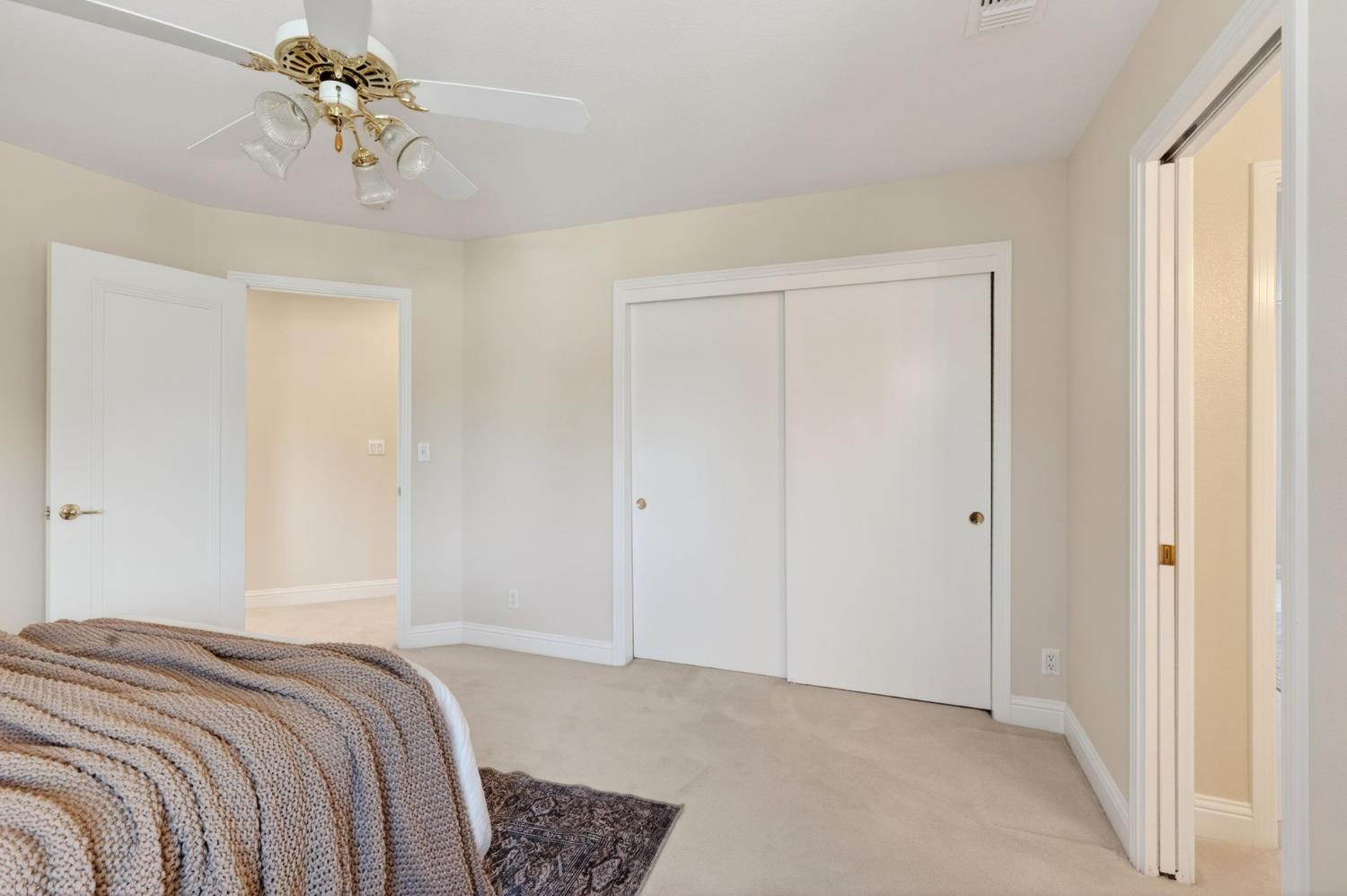 Davis, California, 95618, United States, 4 Bedrooms Bedrooms, ,3 BathroomsBathrooms,Residential,Pending,2045806