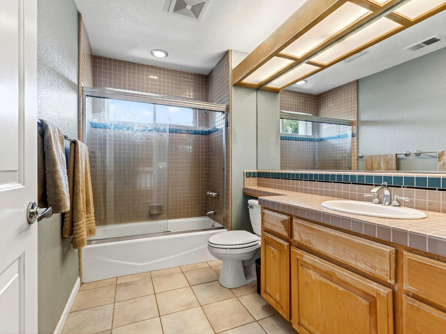 Davis, California, 95616, United States, 4 Bedrooms Bedrooms, ,3 BathroomsBathrooms,Residential,Active,1968416