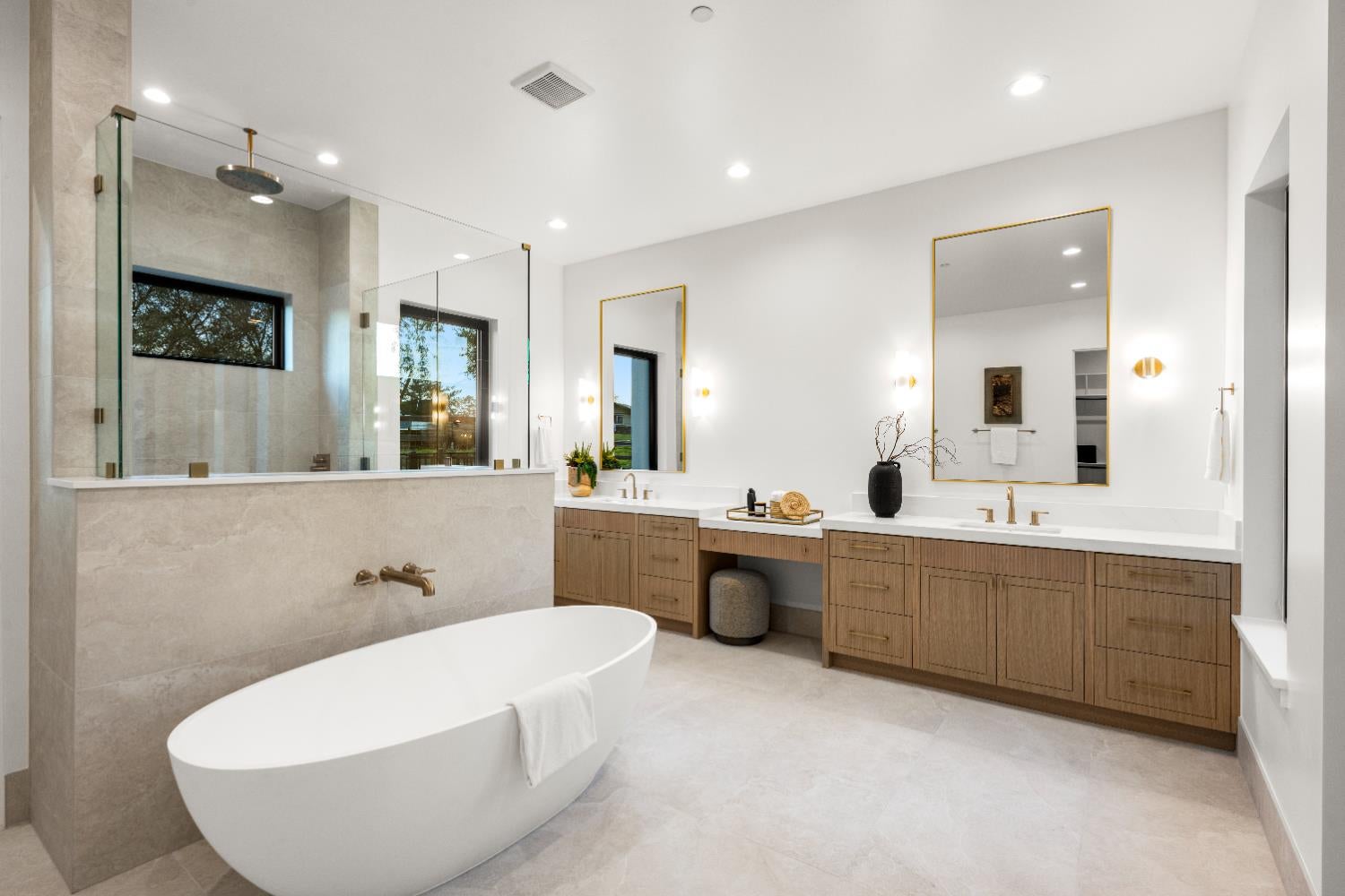 Newcastle, California, 95658, United States, 5 Bedrooms Bedrooms, ,4 BathroomsBathrooms,Residential,Active,2013165