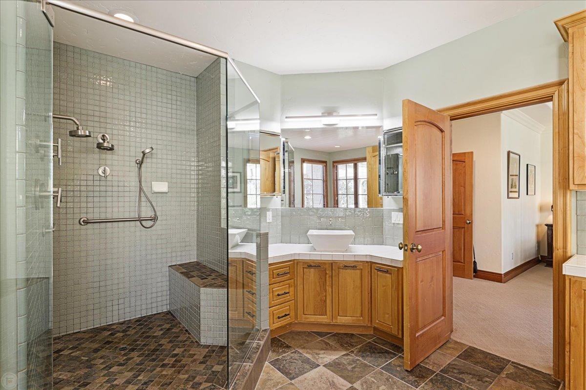 Copperopolis, California, 95228, United States, 3 Bedrooms Bedrooms, ,4 BathroomsBathrooms,Residential,Active,1997885