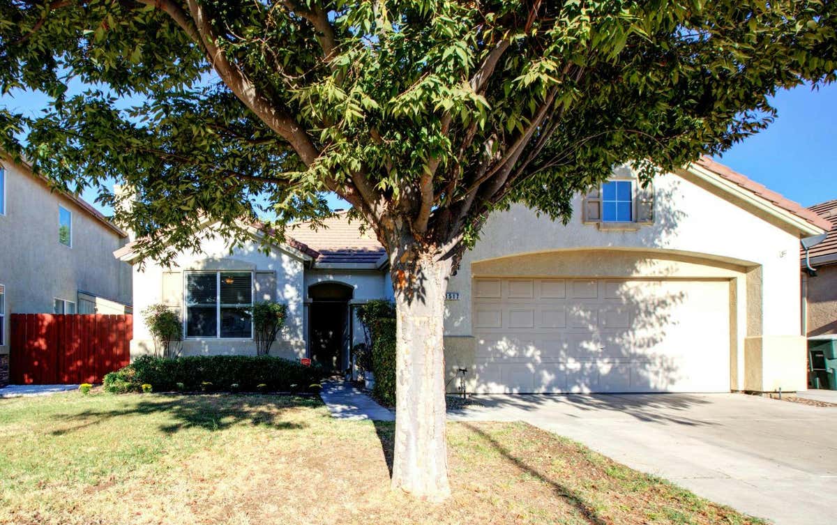 1517 SWALLOW TAIL LN, MANTECA, CA 95337, photo 1 of 55