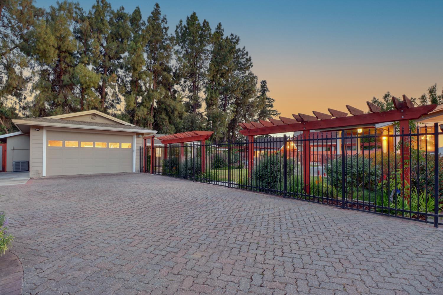 Davis, California, 95616, United States, ,5 BathroomsBathrooms,Residential,Active,1843441