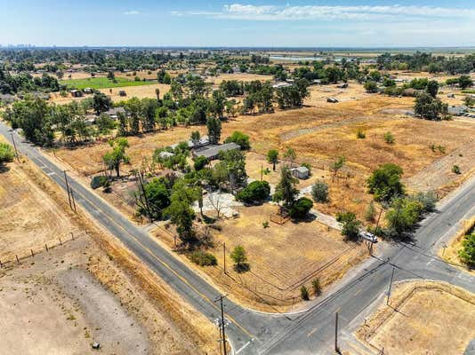 7550 W 2ND ST, RIO LINDA, CA 95673, photo 3 of 27