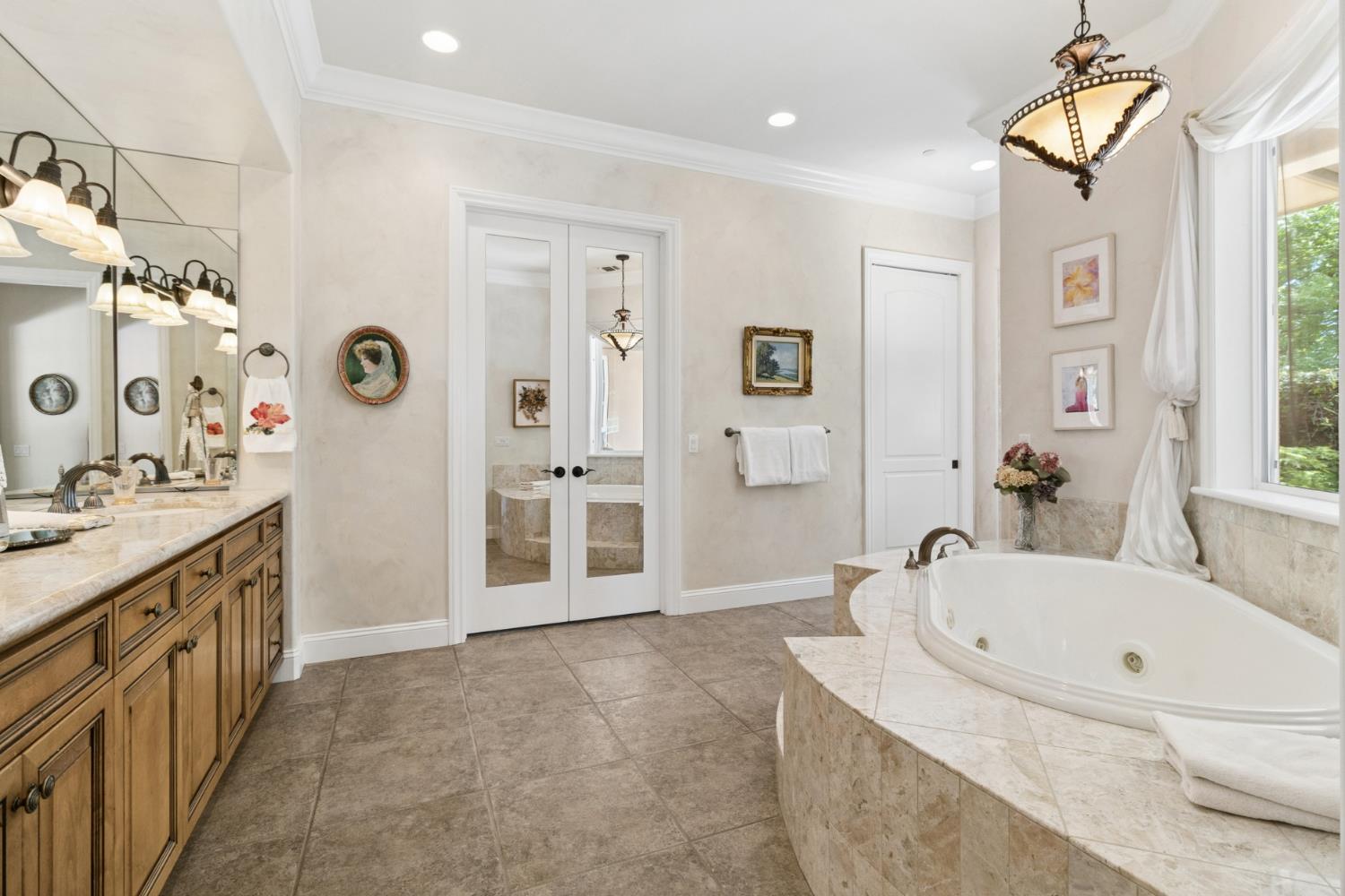 Sacramento, California, 95830, United States, 4 Bedrooms Bedrooms, ,4 BathroomsBathrooms,Residential,Active,2045041