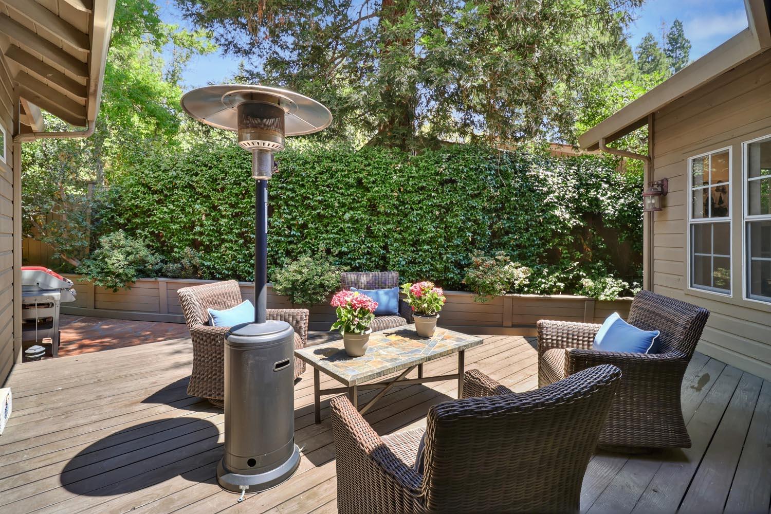 Carmichael, California, 95608, United States, 4 Bedrooms Bedrooms, ,3 BathroomsBathrooms,Residential,Active,2007341