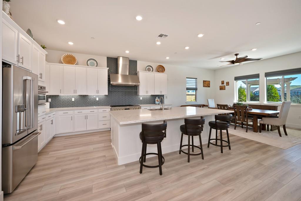 El Dorado Hills, California, 95762, United States, 2 Bedrooms Bedrooms, ,3 BathroomsBathrooms,Residential,Active,2009425