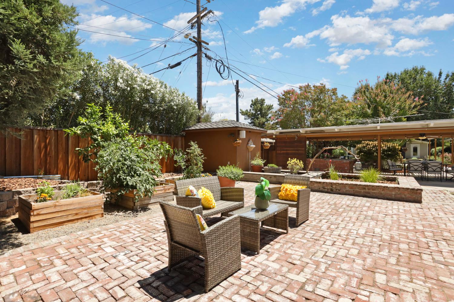 Modesto, California, 95350, United States, 4 Bedrooms Bedrooms, ,3 BathroomsBathrooms,Residential,Active,1877804