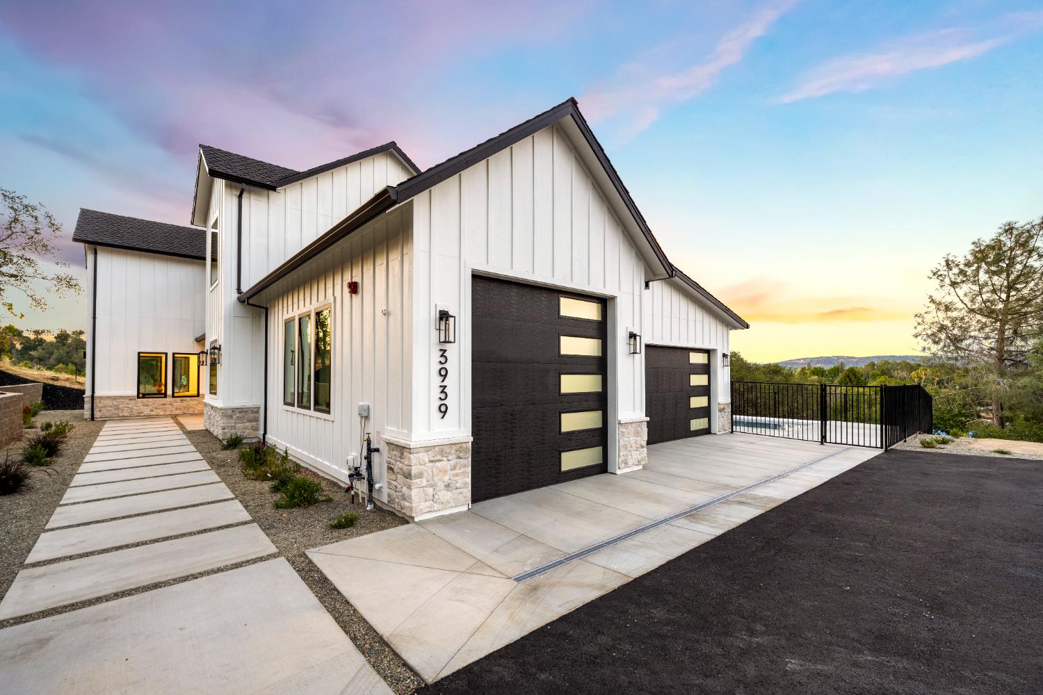 Loomis, California, 95650, United States, 5 Bedrooms Bedrooms, ,4 BathroomsBathrooms,Residential,Active,1959535