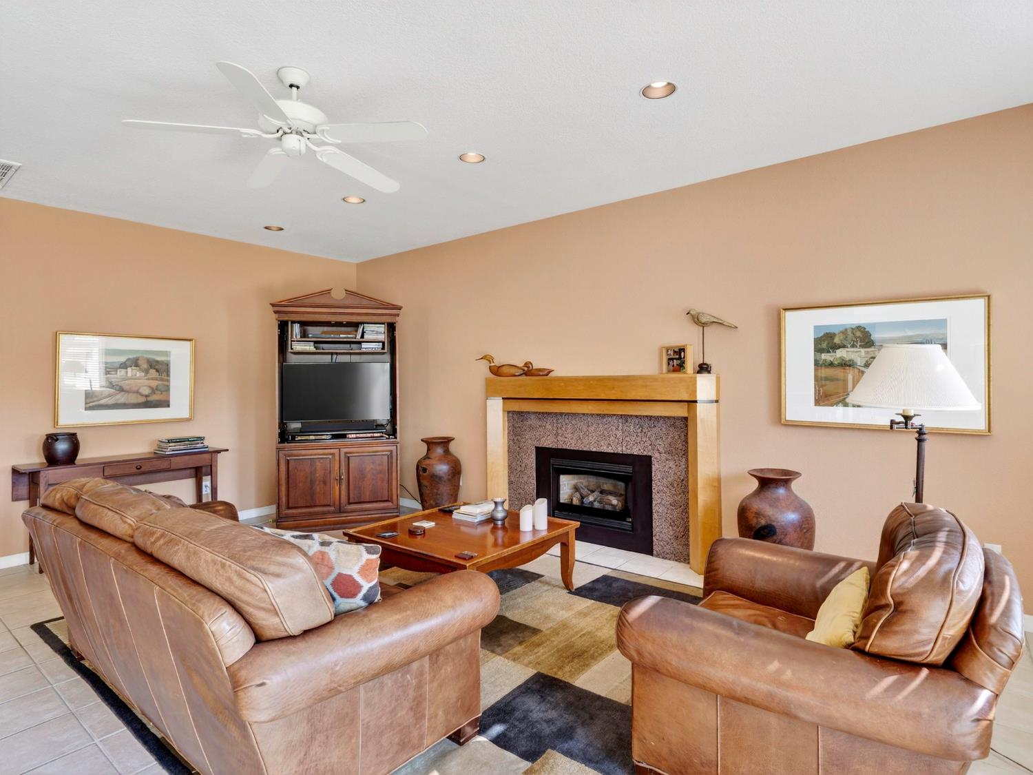 Davis, California, 95616, United States, 4 Bedrooms Bedrooms, ,3 BathroomsBathrooms,Residential,Active,1968416