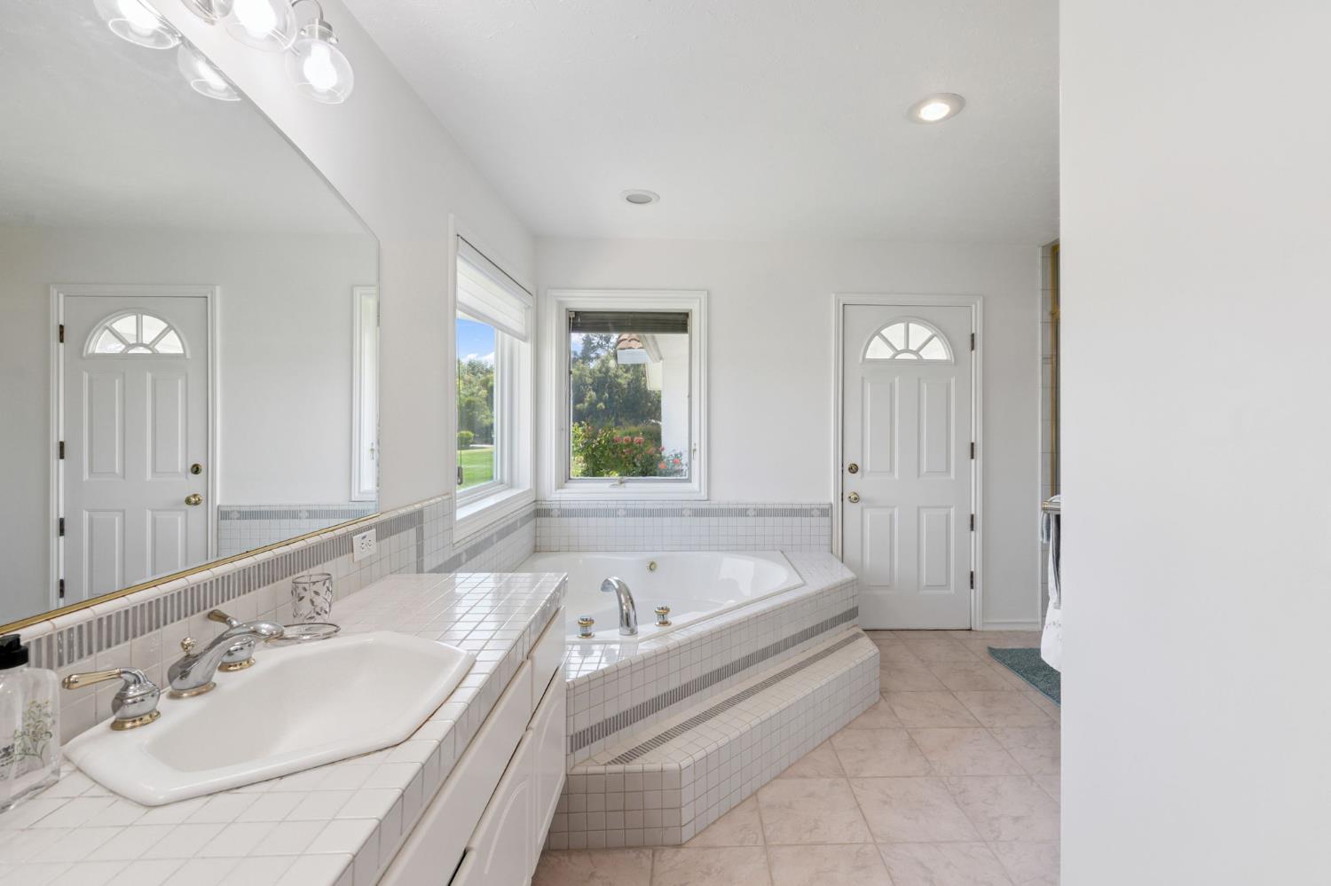 Wilton, California, 95693, United States, 4 Bedrooms Bedrooms, ,4 BathroomsBathrooms,Residential,Active,1892600