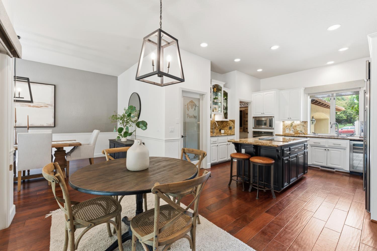 El Dorado Hills, California, 95762, United States, 3 Bedrooms Bedrooms, ,3 BathroomsBathrooms,Residential,Active,2044534